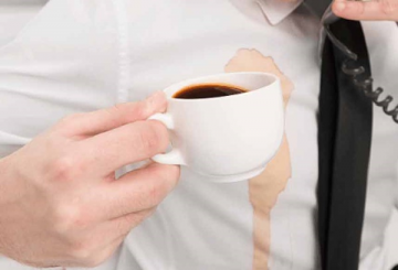 Cách tẩy vết ố cà phê trên quần áo sạch vượt trội ngay tại nhà